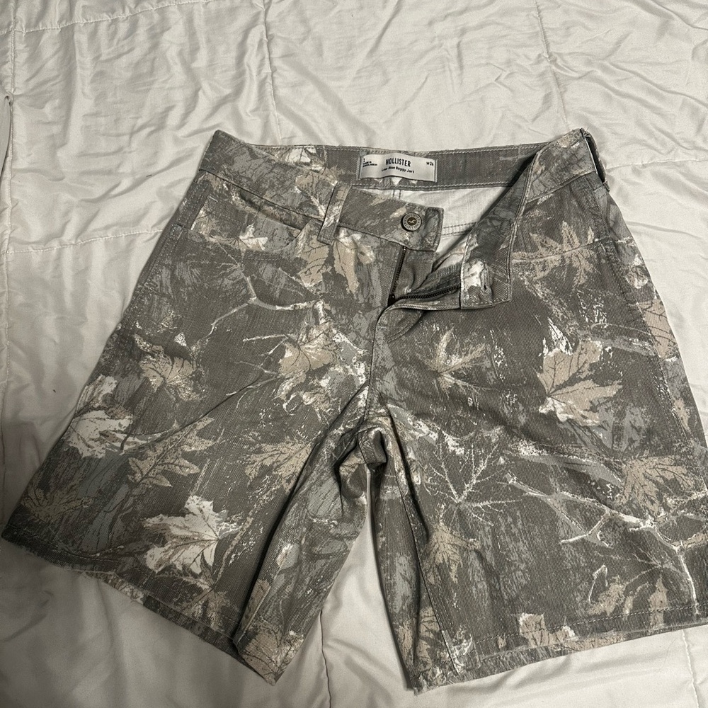 Hollister Low-Rise Baggy Jort